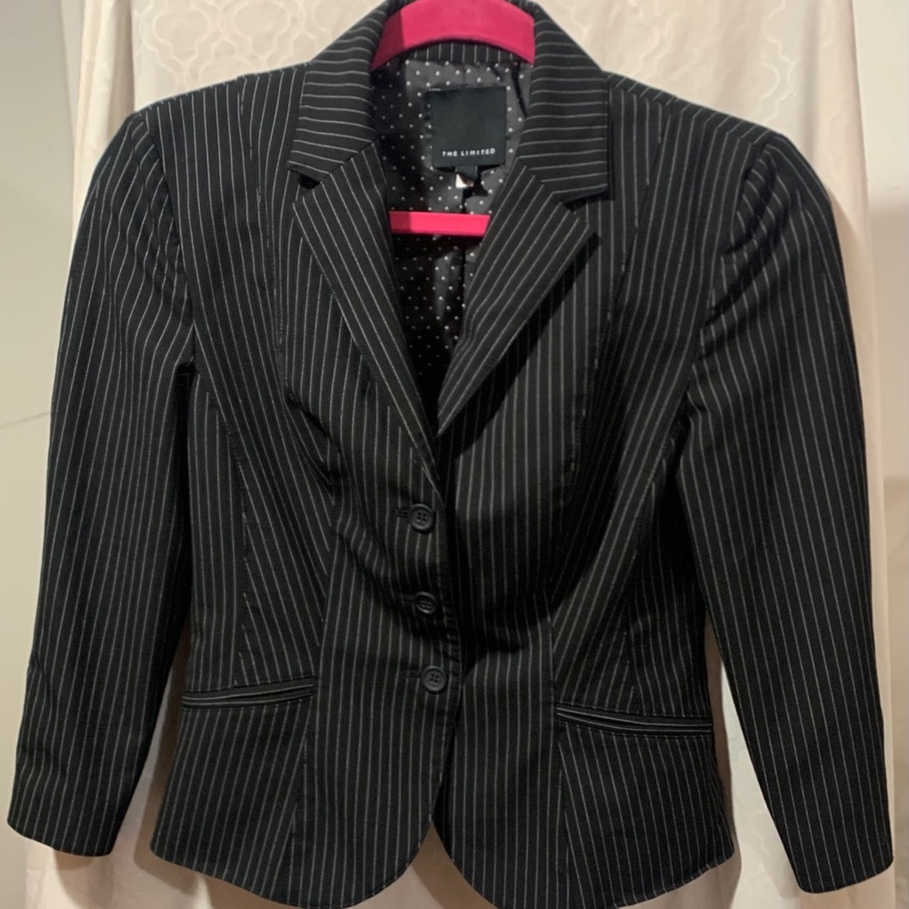 Women’s Pants Suit